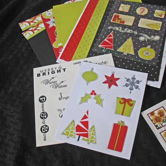 Scrapbooking Lot Gr Lengths Christmas Lights Gr Length, Holly Days and Dazzle, - Picture 2 of 8